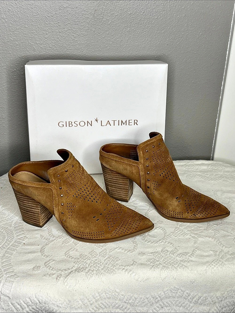 Gibson & Latimer Perforated Suede Mules Brown US 8.5M Like New